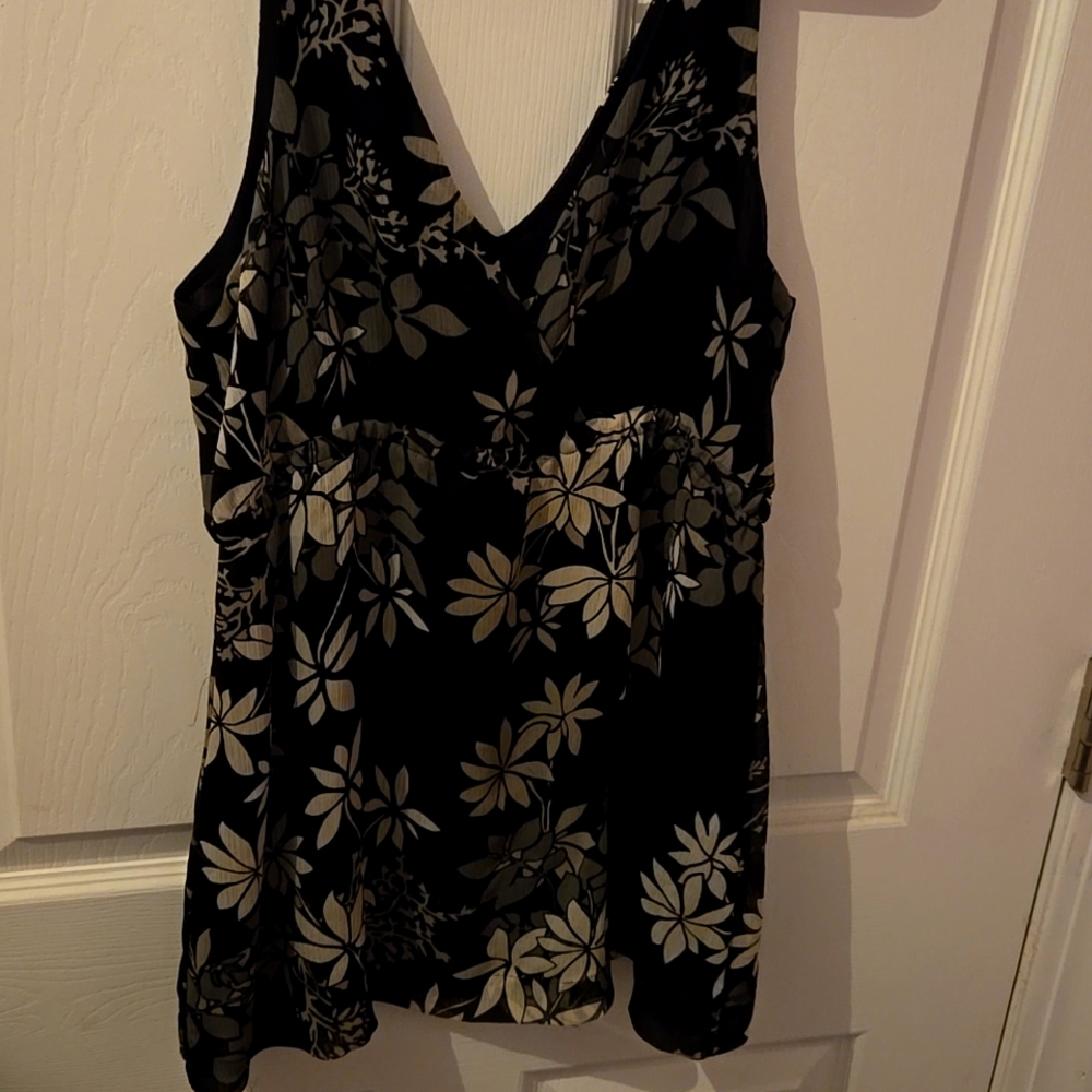 Floral top